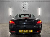 Begagnad BMW Z4 Performance 2012 Svart Cab