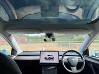 Used Tesla Model Y Long Range AWD 378 kW (514 HP) 2022 White SUV