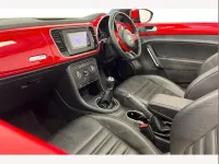 Używany VW Beetle Design 150 KM (110 kW) 2016 Czerwony Hatchback