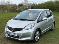 Used Honda Jazz ES 99 HP (72 kW) 2013 Silver Hatchback