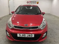 Used Kia Rio 109 HP (80 kW) 2015 Red Hatchback