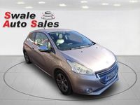 Second-hand Peugeot 208 Allure 2012 Roz Hatchback