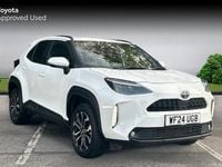 Used Toyota Yaris Hybrid Design 116 HP (85 kW) 2024 Pure white Estate