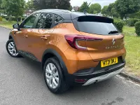 Used Renault Captur Iconic 2021 Orange SUV