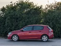 Used Peugeot 308 Active 130 HP (95 kW) 2015 Hatchback