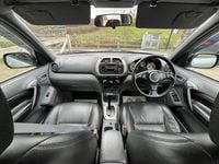 Used Toyota RAV4 147 HP (108 kW) 2003 Silver SUV