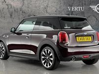 Używany Mini Cooper Hatch 134 KM (98 kW) 2018 Czerwony Hatchback