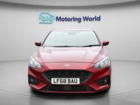 Used Ford Focus ST-Line X 120 HP (88 kW) 2018 Red Hatchback