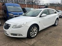 Used Vauxhall Insignia SRi 2013 White Estate