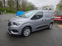 Second-hand Vauxhall Combo Sportive 100 CP (73 kW) 2019 Gri Monovolum