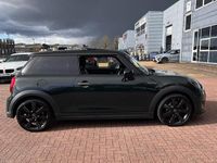 Used Mini Cooper Hatch 134 HP (98 kW) 2022 Green Hatchback