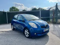 Used Toyota Yaris 85 HP (62 kW) 2006 Blue Hatchback