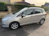 Usado Ford B-MAX Zetec 2014 Prateado Monovolume