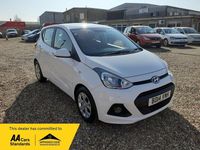 Used Hyundai i10 SE 67 HP (49 kW) 2014 White Hatchback