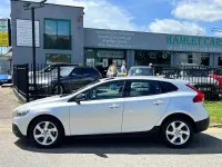 Used Volvo V40 120 HP (88 kW) 2015 Silver Hatchback