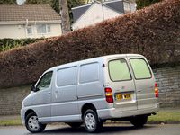 Used Toyota HiAce 95 HP (69 kW) 2011 Silver Van