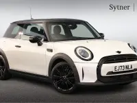 Used Mini Cooper Exclusive 134 HP (98 kW) 2023 White Hatchback
