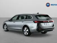 Usado VW Passat Life 204 HP (150 kW) 2025 Cinzento Carrinha