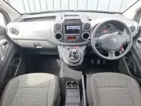 Usado Citroën Berlingo Flair 110 HP (80 kW) 2018 Cinzento Monovolume