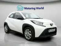 Usado Toyota Aygo X PURE 71 HP (52 kW) 2022 Branco SUV