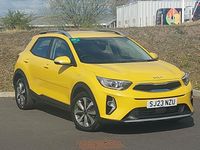 Used Kia Stonic 99 HP (72 kW) 2023 Yellow SUV