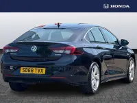 Begagnad Vauxhall Insignia SRi 162 HK (119 kW) 2018 Blå Halvkombi