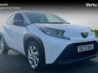 Used Toyota Aygo X PURE 72 HP (52 kW) 2022 White SUV