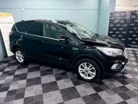 Usado Ford Kuga Titanium 120 CV (88 kW) 2018 Negro SUV
