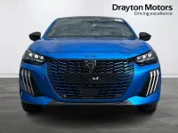 Neu Peugeot e-208 GTi 100 kW (136 PS) 2026 Blau Kleinwagen