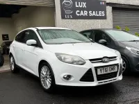 Used Ford Focus Zetec 2011 White Hatchback