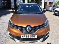Second-hand Renault Captur GT-Line 90 CP (66 kW) 2018 Portocaliu SUV