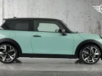 New Mini Cooper S Hatch 201 HP (147 kW) 2026 Green Hatchback