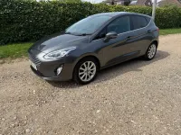 Begagnad Ford Fiesta Titanium 120 HK (88 kW) 2019 Grå Halvkombi