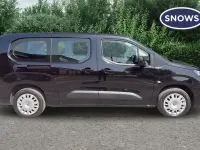 Used Vauxhall Combo Design Edition 100 kW (136 HP) 2025 Black MPV