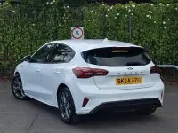Used Ford Focus ST-Line 125 HP (91 kW) 2024 White Hatchback