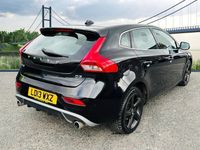 used Volvo V40 2.0 D3 R DESIGN NAV 5d 148 BHP