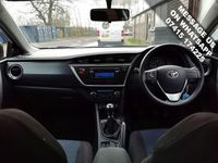 Used Toyota Auris Active 101 HP (74 kW) 2013 Hatchback