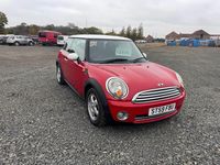 Begagnad Mini Cooper Hatch 2009 Röd Halvkombi