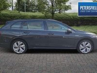 Second-hand VW Golf VIII Style 148 CP (108 kW) 2022 Gri Break