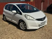 Used Honda Jazz ES 99 HP (72 kW) 2013 White Hatchback