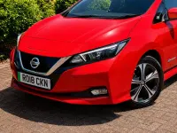 Used Nissan Leaf N-Connecta 110 kW (150 HP) 2018 Red Hatchback