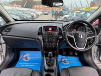 Used Vauxhall Astra GTC SRi 136 HP (100 kW) 2017 Silver Hatchback