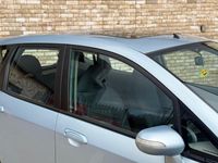 Used Honda Jazz SE 83 HP (61 kW) 2006 Blue Hatchback