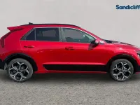 Used Kia Niro 139 HP (102 kW) 2024 Red SUV
