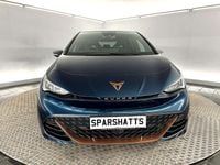 Begagnad Cupra Born e-Boost 169 kW (230 HK) 2023 Blå Halvkombi