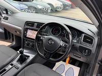Used VW Golf VII SE 125 HP (91 kW) 2017 Grey Hatchback