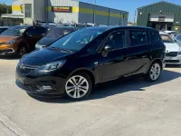 Used Vauxhall Zafira Tourer SRi 140 HP (102 kW) 2016 Black MPV