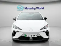 Usado MG MG4 EV Trophy 150 kW (204 HP) 2025 Citadino
