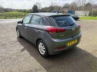 Used Hyundai i20 SE 84 HP (61 kW) 2017 Grey Hatchback