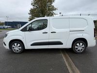 Used Vauxhall Combo Sportive 100 HP (73 kW) 2020 White Van